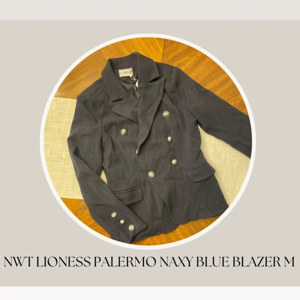 *LAST CALL* NWT LIONESS Palermo NAXY BLUE Blazer M - Picture 1 of 5